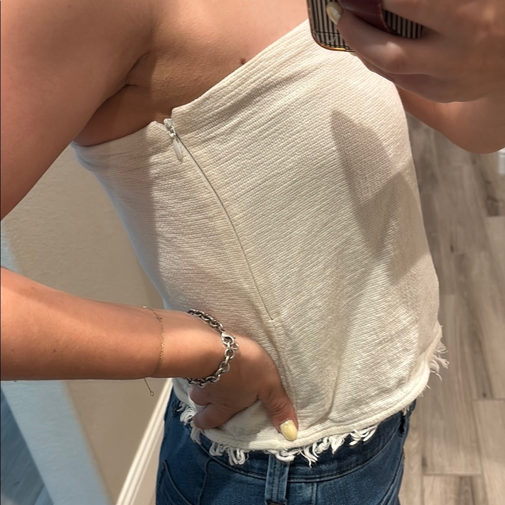 Sincerely Jules Cream Ruffled Backless Tank Top - Picture 4 of 7